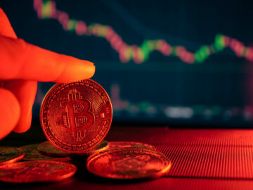 Bitcoin supera brevemente los 70,000 dólares estadounidenses