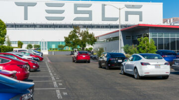 Kina-baserade kanadensare stal Tesla-hemligheter, säger amerikanska åklagare - Autoblog