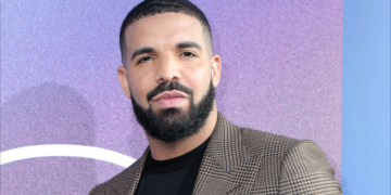 Drake แบ่งปันแนวโน้มขาขึ้นของ Michael Saylor ใน Bitcoin ให้กับผู้ติดตาม Instagram 146 ล้านคนของเขา - ถอดรหัส