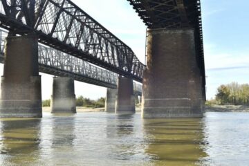 Seceta amenință să frângă traficul fluviului Mississippi pentru al treilea an