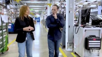 GM wird seine EV-Ambitionen im Jahr 2024 umsetzen, sagt CEO Mary Barra – Autoblog