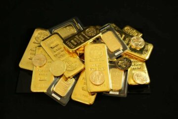 Con đường của vàng: $2,250/oz trong bối cảnh tỷ giá không chắc chắn