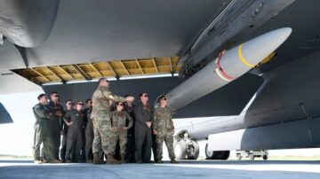 グアム、ARRW実弾ミサイルによる極超音速兵器訓練を開催