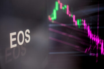Investing.com Melaporkan EOS Turun 10% di Tengah Kondisi Perdagangan Bearish - CryptoInfoNet