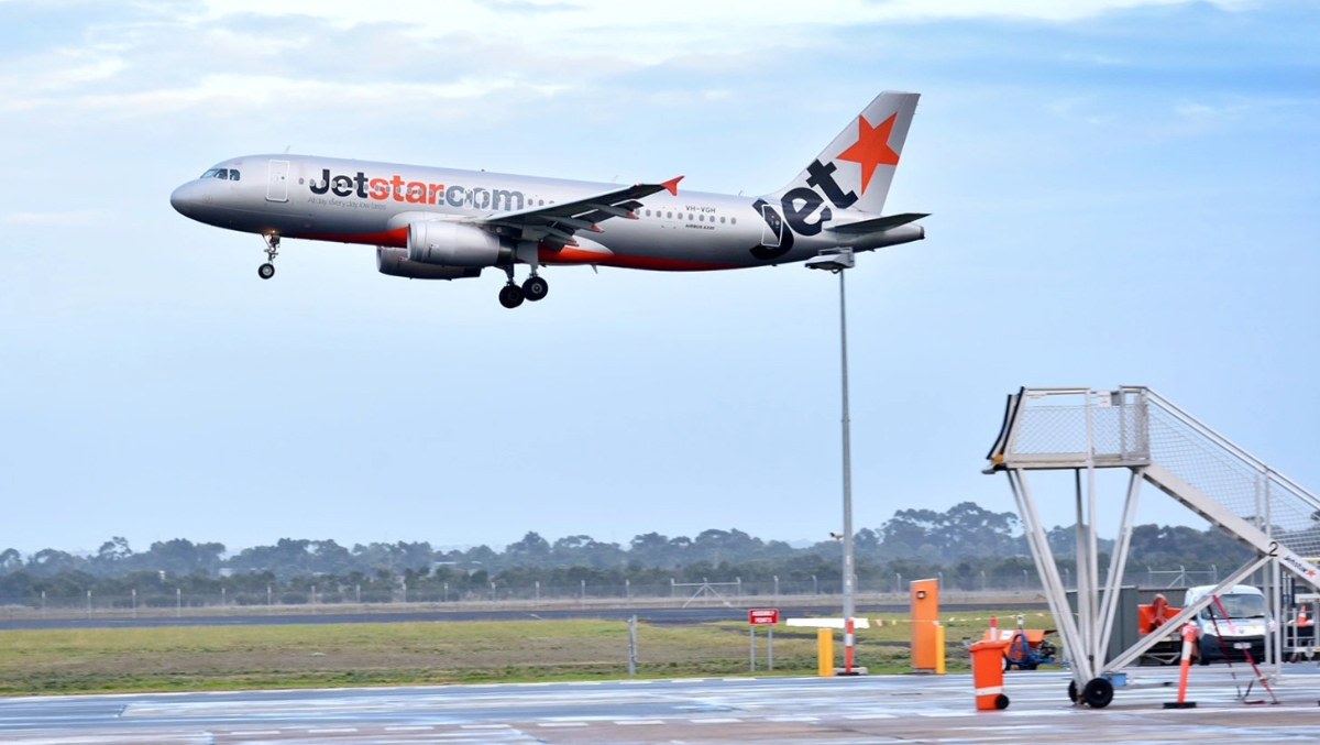 Jetstar to mark 100 domestic routes with launch of Brisbane-Avalon