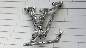 Louis Vuitton challenges art pop-up; Starbucks ditches metaverse programme; Google fined €250 million – news digest