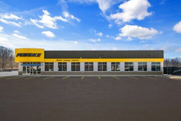 潘世奇卡车租赁公司在密歇根州大急流城开设了最先进的新工厂
