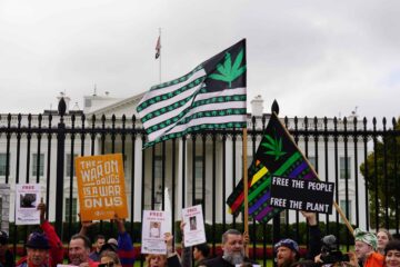 Pew Survey finder 9 ud af 10 amerikanere støtter Pot Legalization