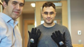 Smart handske spårar handrörelser med oöverträffad noggrannhet – Physics World