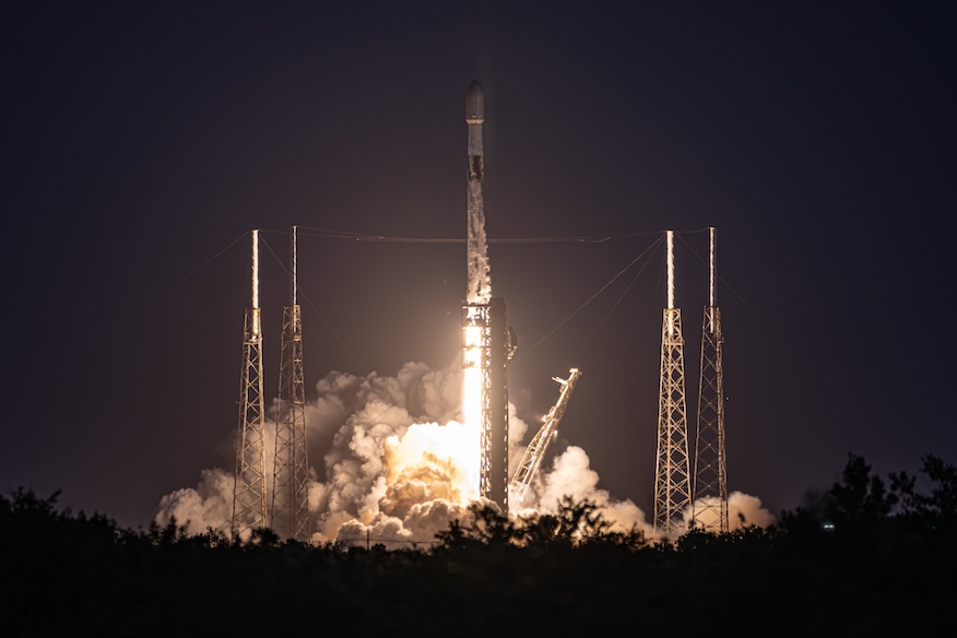 SpaceX alcanza su vuelo número 175 del Falcon 9 desde Cabo Cañaveral con la misión Starlink del lunes por la noche