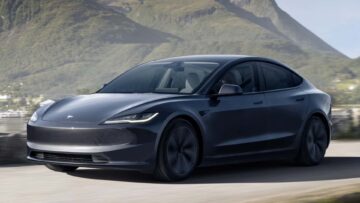 Chủ sở hữu Tesla được lái xe tự lái hoàn toàn miễn phí trong một tháng để xem nó hoạt động như thế nào