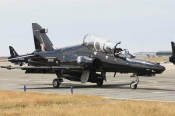 Vương quốc Anh báo cáo về kế hoạch thay thế Hawk T2
