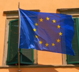 EU flag in a blog about equity crowdfunding in Europe