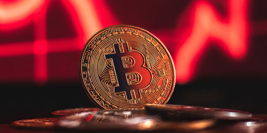 Bitcoin-prisen dykker under $60,000 mindre end 24 timer før halvering - Dekrypter