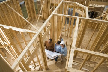 Los compradores de viviendas de nueva construcción pueden enfrentarse a una sorpresa en el impuesto a la propiedad. Este es el por qué