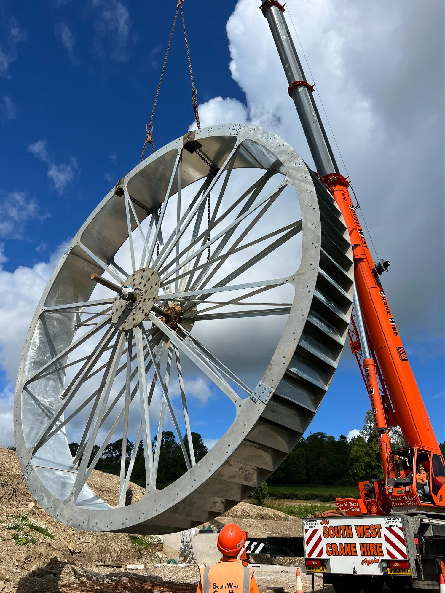 Europe’s largest electricity-generating waterwheel is operating in Dorset | Envirotec