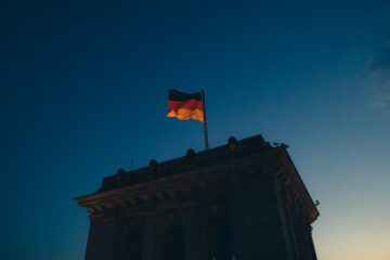 Almanya Esrarı Resmi Olarak Yasallaştırıyor (Bir Tür) - Esrar İş Rehberi