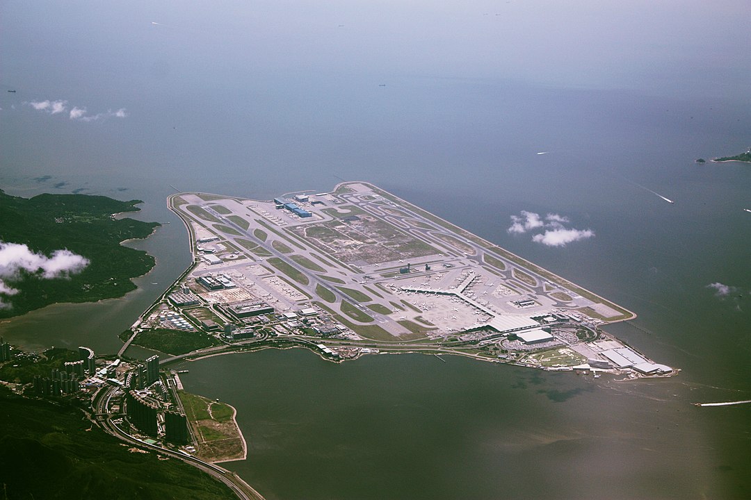 Hong Kong International Airport rapporterar en anmärkningsvärd tillväxt i passagerar- och frakttrafik för mars 2024