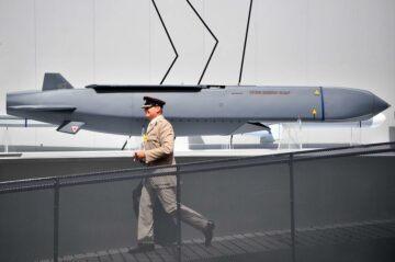 Itália deu mísseis de longo alcance à Ucrânia, diz ministro da Defesa do Reino Unido