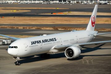 기장이 미국 호텔에서 만취해 일본항공 항공편이 결항됐다.