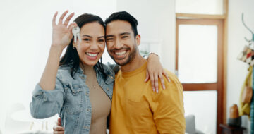 Pasangan Suami Istri Membeli Rumah Dengan Satu Nama: Pro dan Kontra