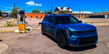 My First Adventure With The Kia EV9 Shows It's Up To The Task, Even When Charging Companies Aren't - CleanTechnica