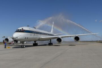 NASA's DC-8 voltooit de laatste missie en gaat met pensioen
