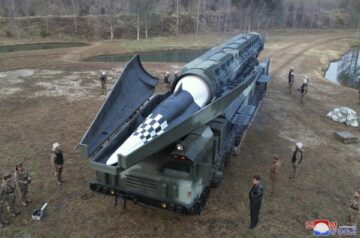 Το νέο υπερηχητικό ανεμόπτερο Hwasong-16B της Βόρειας Κορέας προαναγγέλλει μια νέα εποχή πυραύλων