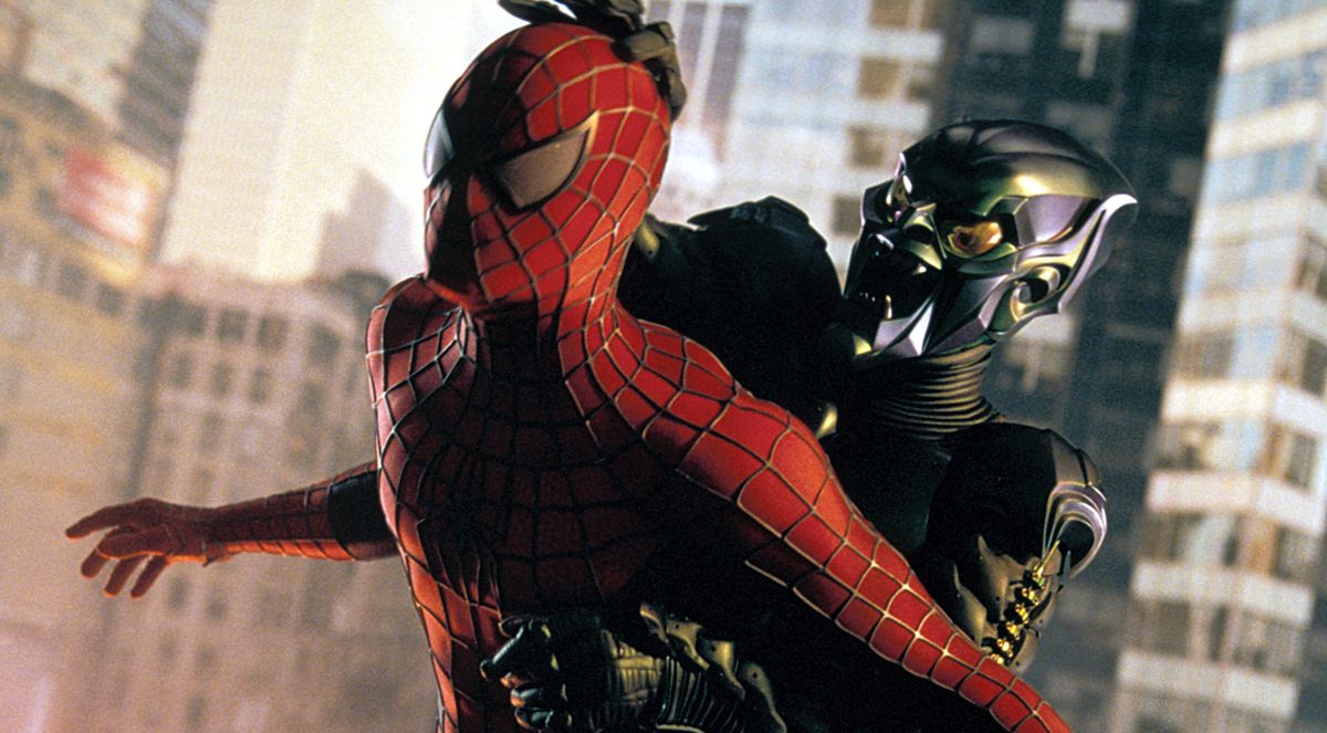 Green Goblin grabs Spider-Man from behind in the 2002 Spider-Man