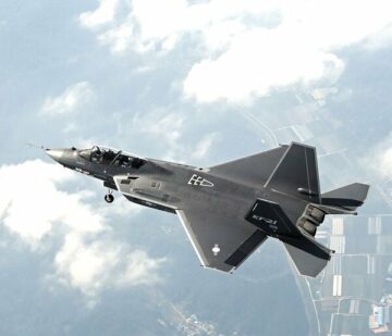 Južna Koreja odobrila proizvodni načrt za 40 KF-21