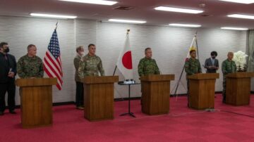 Der Weg zum ersten trilateralen Gipfel Japan-Philippinen-USA