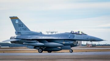 وزير القوات الجوية الأمريكية سوف يطير بطائرة F-16 التي يتم التحكم فيها بالذكاء الاصطناعي