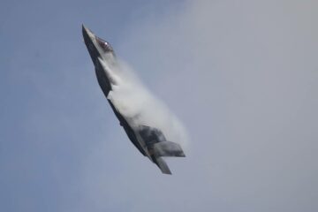Storbritannien förväntar sig "kortsiktiga" förseningar i F-35 leveranser