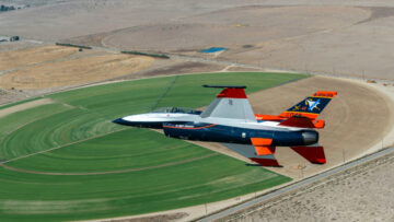 รมว.กองทัพอากาศสหรัฐฯ เตรียมนั่งเครื่องบิน F-16 ขับเคลื่อนด้วย AI