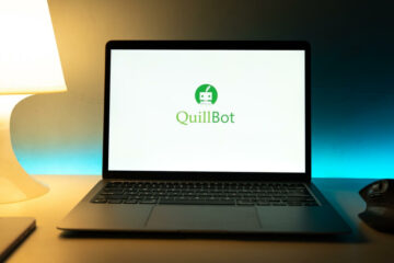 QuillBot Ai プラットフォームとは何ですか?またその使用方法は何ですか?