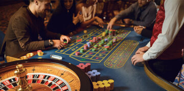 A Comparative Analysis of Online Roulette vs Live Roulette: Which Game is Better?