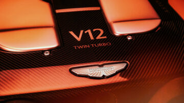 A Aston Martin não termina com os V12, ela redesenha o motor - Autoblog