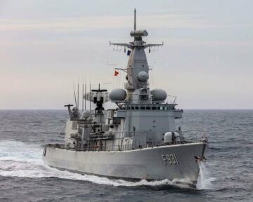 Fregata belgiană BNS Louise-Marie gata de desfășurare în Marea Roșie în urma unui accident de antrenament