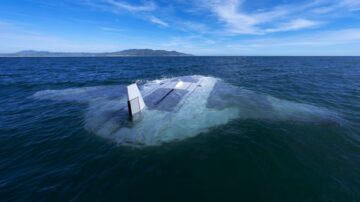 DARPA je med testiranjem v vodi objavila prve slike podvodnega drona Manta Ray