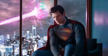 First photo confirms: James Gunn’s Superman will wear his underwear on the outside