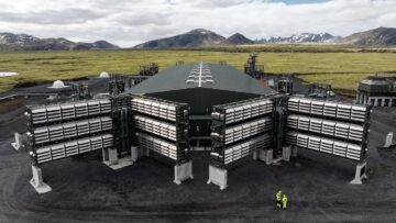 Capacitatea globală de captare a carbonului se cvadruplează, în timp ce cea mai mare fabrică încă înregistrează turații în Islanda