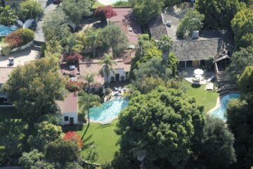 マリリン・モンローの家を取り壊す権利を求めて住宅所有者らがロサンゼルスを提訴