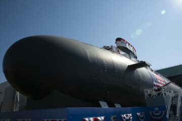 A Ház Fegyveres Szolgálatainak Bizottsága a 25-ös pénzügyi évben a második Virginia tengeralattjáróval bővül