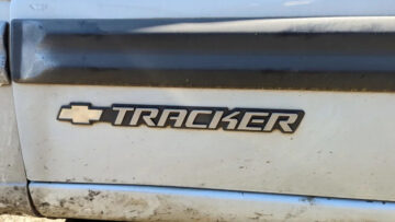 Junkyard Gem: 2003 Chevrolet Tracker