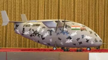 Heidame pilgu India "esimesele põlisrahvaste pommitaja UAV-le"