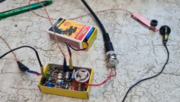Transceptor Matchbox leva o conceito de rádio espião ao seu limite