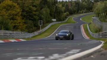 Az új hibrid hajtású Porsche 911 8.7 másodperccel gyorsabb a gyűrű körül - Autoblog