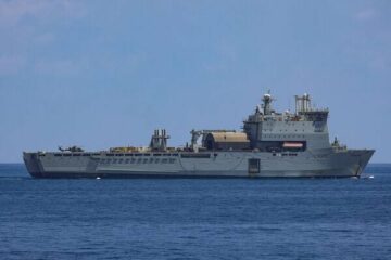 La nave da sbarco della Royal Navy RFA Cardigan Bay per sostenere gli sforzi internazionali per costruire il molo di Gaza