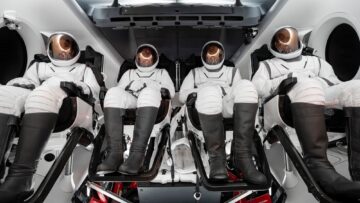随着北极星黎明任务的临近，SpaceX 公布了 EVA 套装设计