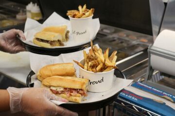 Blagovna znamka Steak Escape Sandwich Grill: Where Flavor Meets Fun - GroupRaise
